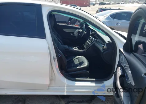 2019 Mercedes-Benz C 300 из США, поврежденный, VIN 55SWF8DB3KU291339